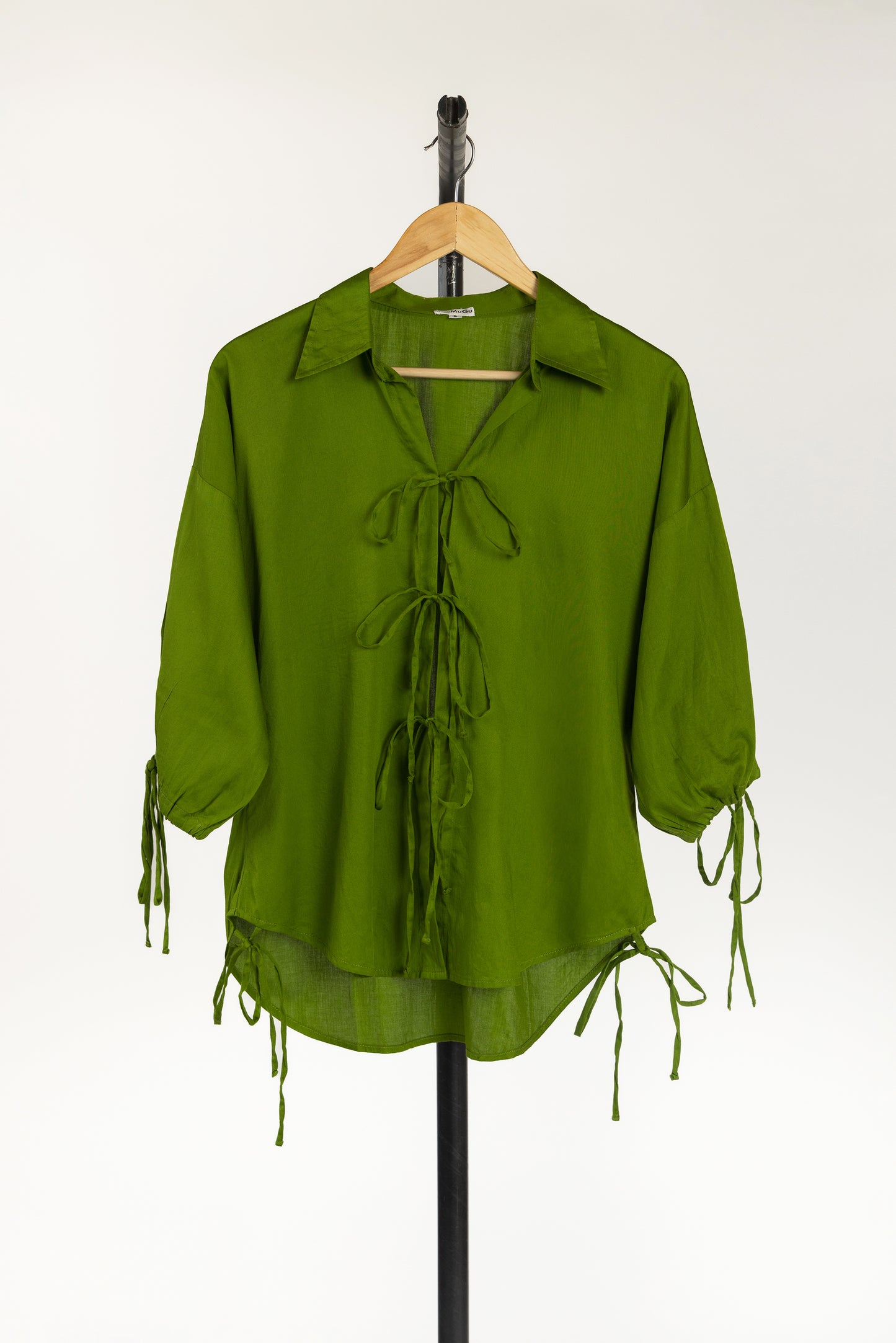 3 Knots Collared Shirt