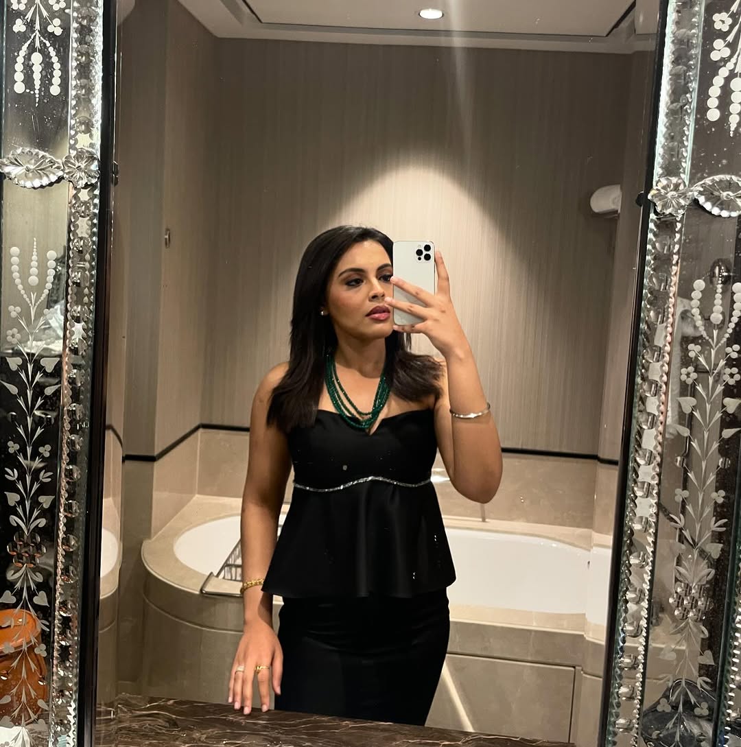 Rahesha Sehgal In Empire Waist Corset Top